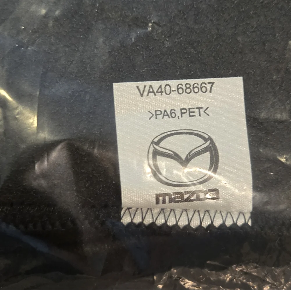 New Mazda Floor Mats Part# (VA40-68-G20-02) Set Of 4 (CX-50) - Picture 3 of 5